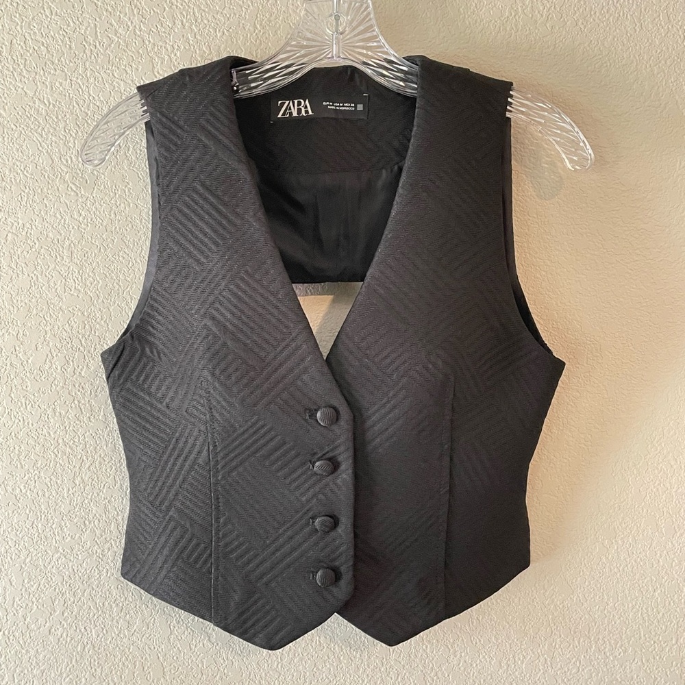 Zara Open Back Jacquard Vest